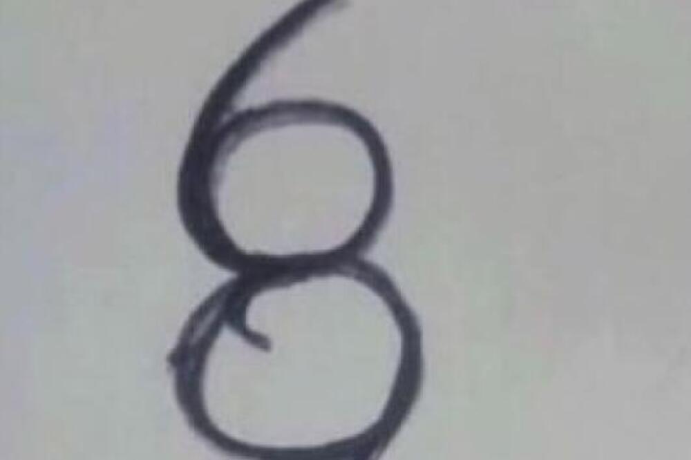 MATEMATIČKA MOZGALICA KOJA JE ZBUNILA I NAJPAMETNIJE: Koliko brojeva vi vidite - dobro razmislite (FOTO)