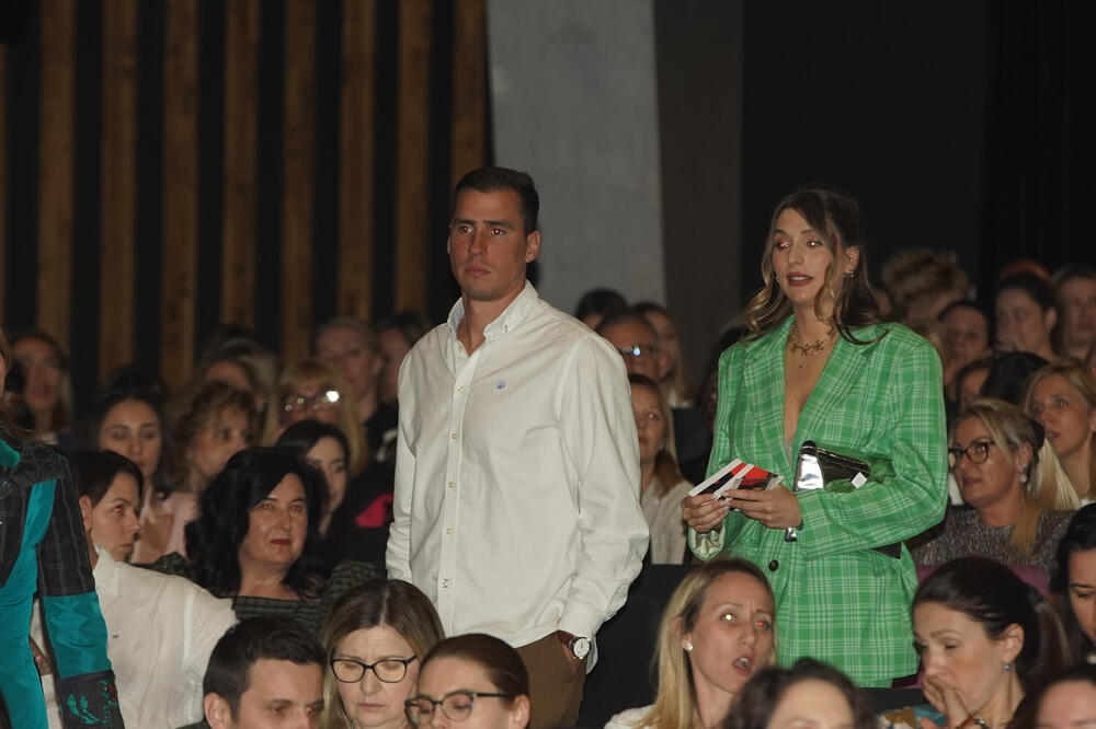 O NJENOM IZGLEDU SVI BRUJE: Nakon skandala sa LEČIĆEM pojavila se LEPŠA NEGO IKAD, sve SRPKINJE će ovo ISKOPIRATI