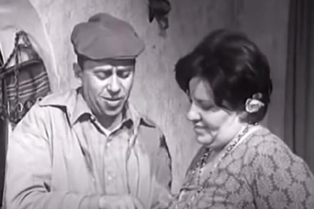 EVO KAKO SU RADMILA SAVIĆEVIĆ I ČKALJA IZGLEDALI NA POČETKU KARIJERE: Fotka STARA DECENIJAMA budi nostalgiju