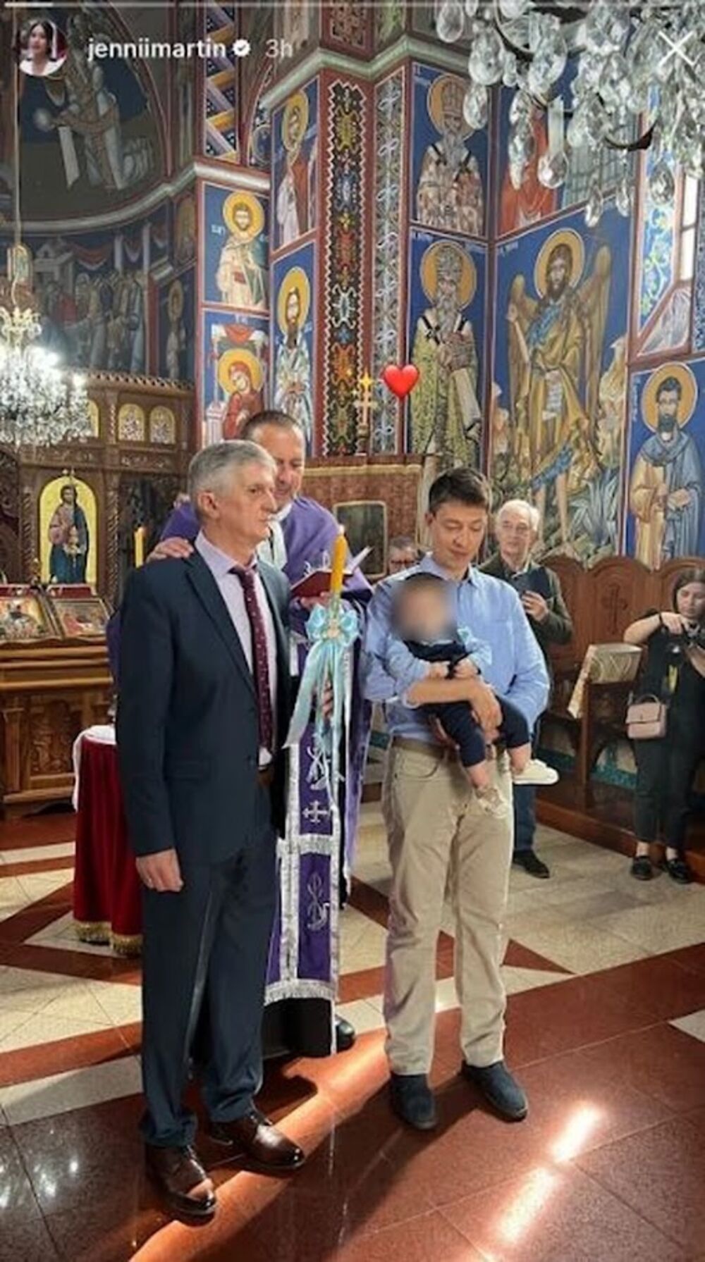 Uroš i Dženi krstili su naslednika u crkvi