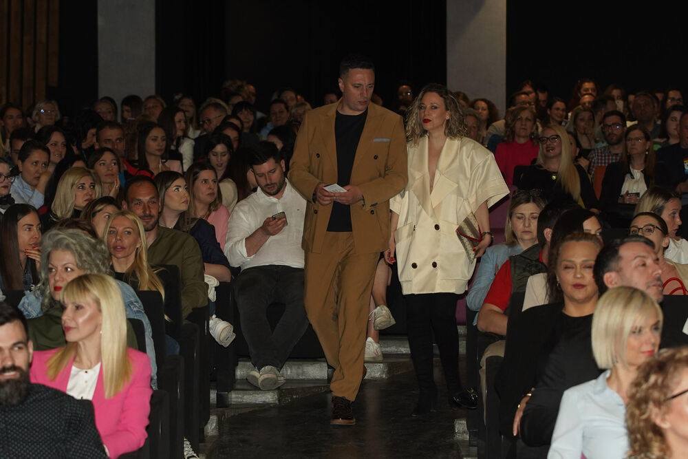 Elegantno izdanje poznatog para