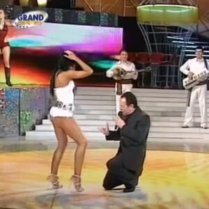 BILA MU GO-GO IGRAČICA, A ONDA ZARATILI NA KRV I NOŽ! Uvrede sevale sa obe strane, sad ŠOKIRALI narod