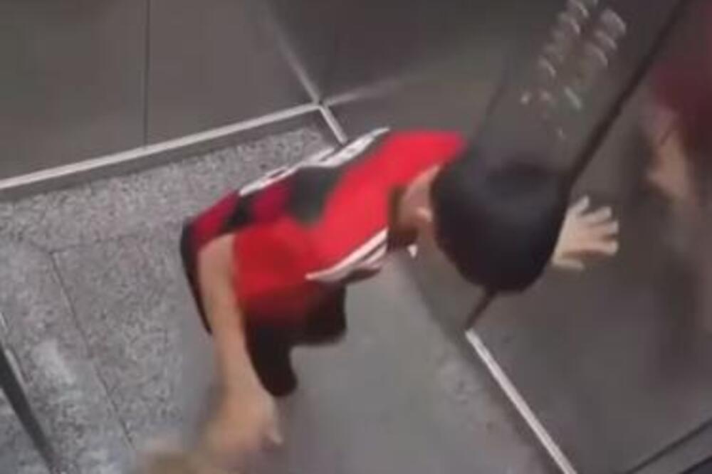 OVO SE ZOVE HRABROST: Dečak video da je pas u nevolji, OVAKO GA JE SPASIO - ljudi mu APLAUDIRAJU (VIDEO)