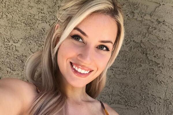 ŽENO BOŽIJA, ŠTA NAM RADIŠ! NA OVE SLIKE NIKO ŽIV IMUN NEĆE OSTATI: Zumiraćete sa SVIH strana, VRELI KADROVI 18+