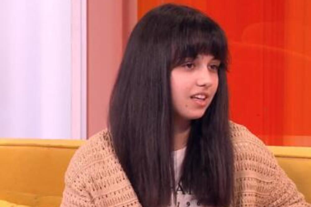 "SA 10 SAM NAUČILA DA MUZEM KRAVE, USTAJEM U 5 UJUTRU": Anđelija mašta o fakultetu i proširenju porodične farme!