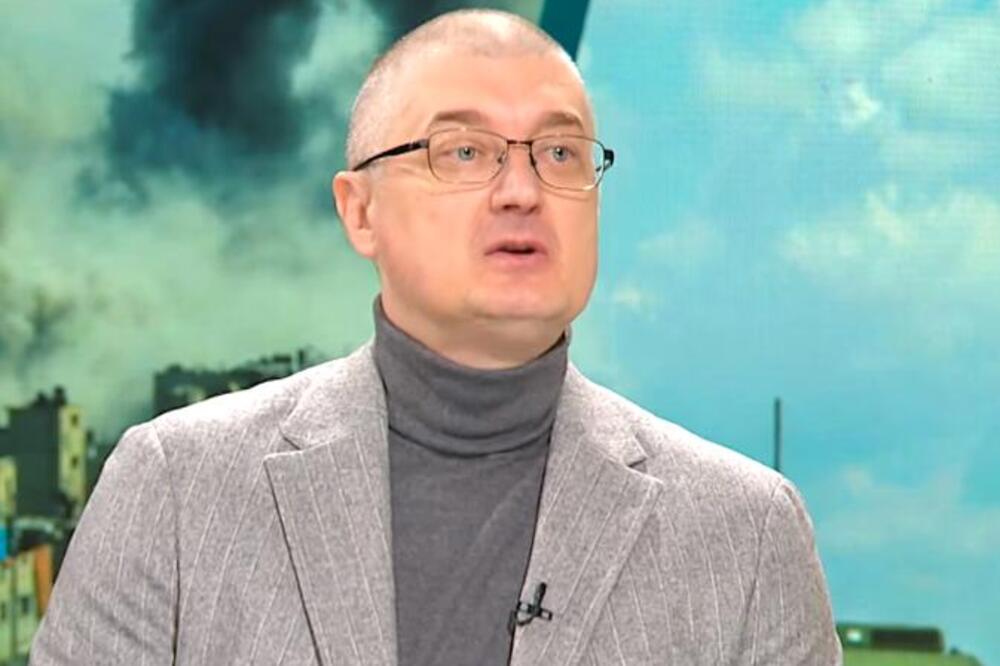 GINEKOLOG ŠOKIRAO TVRDNJOM O RAKU OD KOD SVE VIŠE OBOLJEVAJU ŽENE: Simptoma gotovo NEMA, a sve zbog OVE GREŠKE