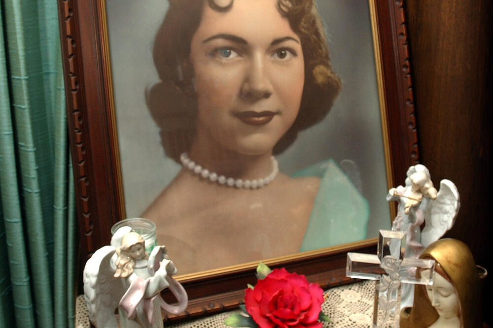 Najlepša Irena otišla da se ispovedi, i nikad se nije vratila kući: Monah zbog griže savesti posle 40 godina.....