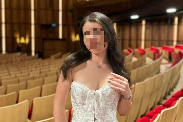 OVO JE MANEKENKA KOJA JE IZGORELA U FERARIJU ZAJEDNO SA SRPSKIM DRŽAVLJANINOM: Automobil se prepolovio, pa ZAPALIO