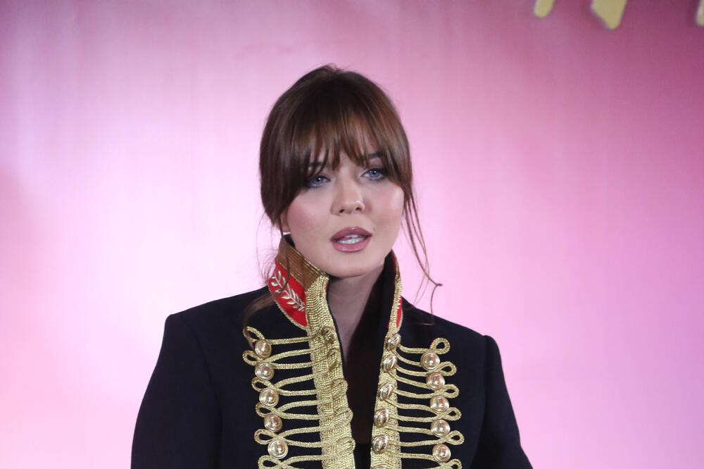 Ovako je omiljena Srpkinja dočekala praznike: Zavirite u delić njenog doma, svaki detalj pažljivo je biran