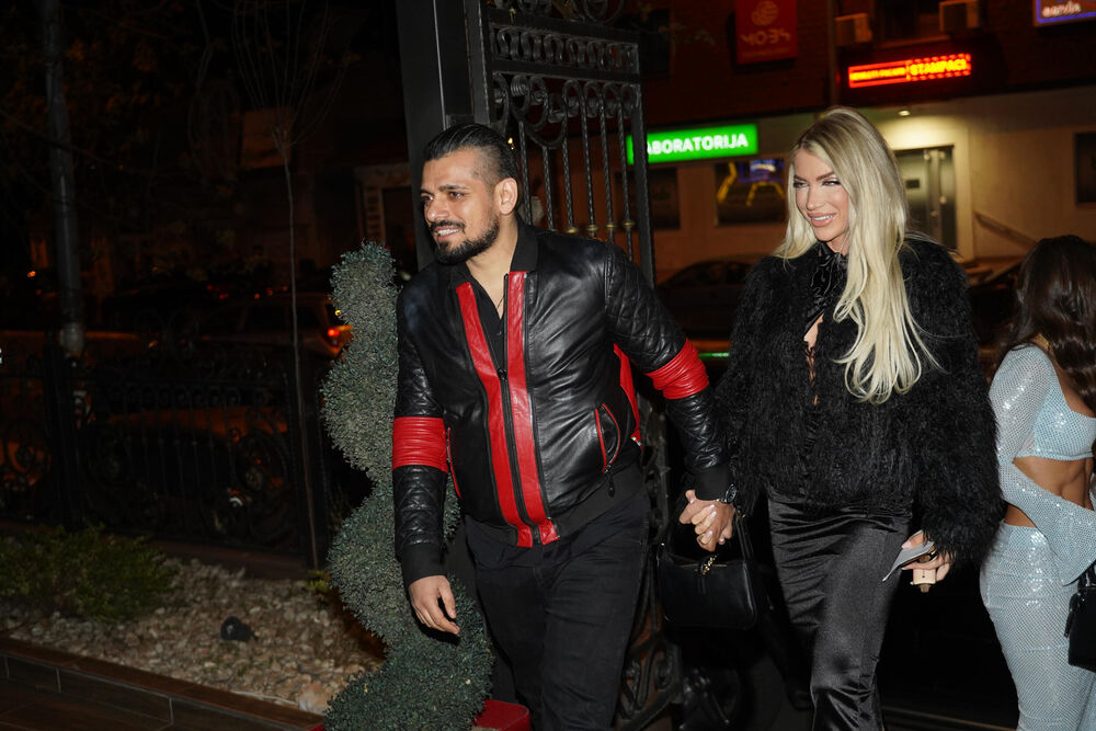 Par sprema veliko venčanje