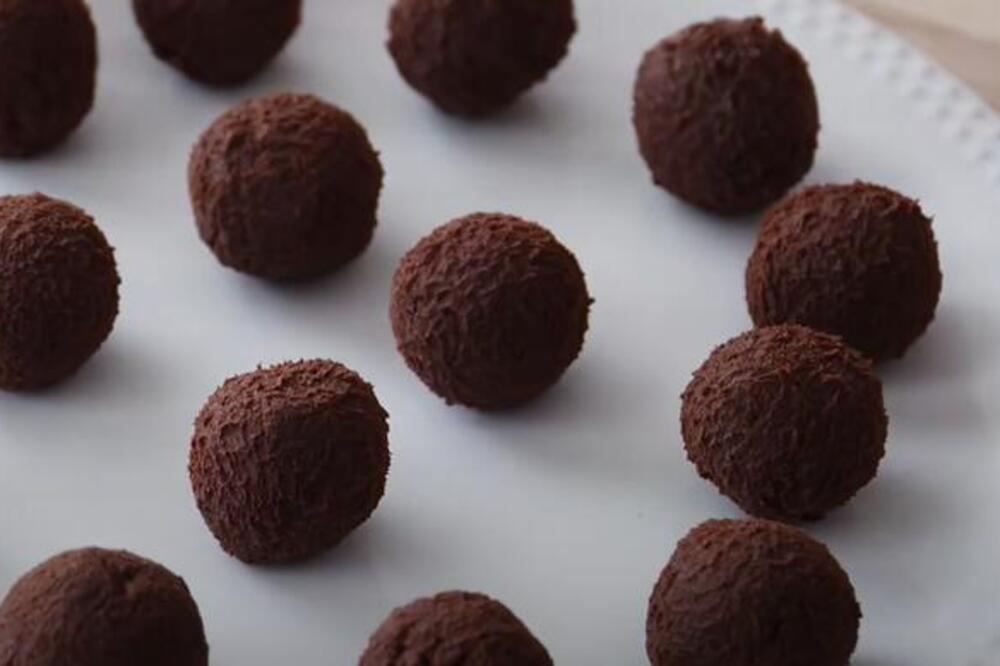 NAJLEPŠI BUGARSKI KOLAČ: "Čokoladni tartufi" - jeftina poslastica za svačiji džep, svaki zalogaj se topi u ustima