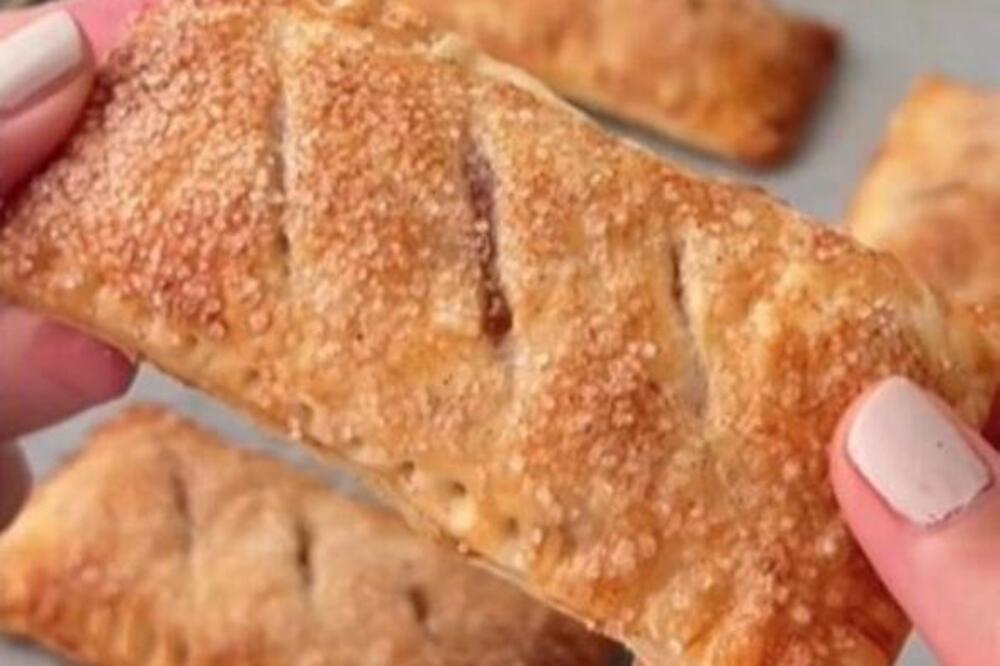 NAPRAVITE UKUSNU I MEKANU PITU SA JABUKAMA KAO IZ MEKA: Tajna punoće je u OVOME, nadev će ispadati iz testa