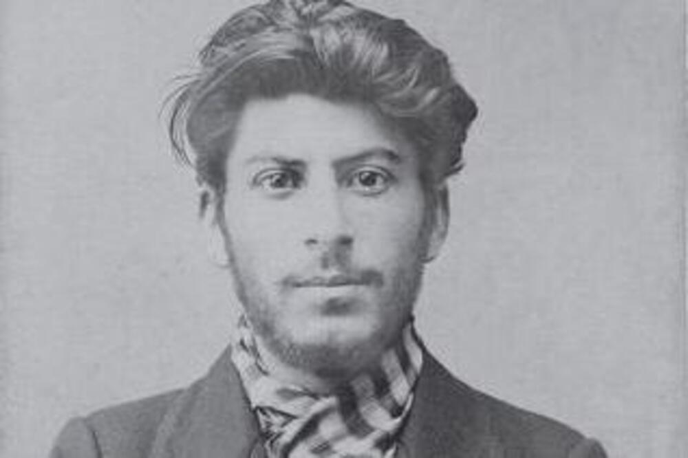 On je kriv za smrt preko 20 miliona ljudi! Jedan je od najokrutnijih zločinaca ikada, a znate li ko je? (FOTO)