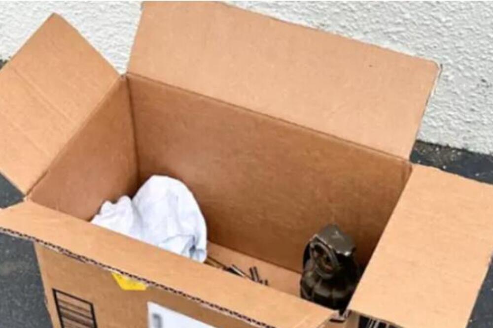 UŠAO U POLICIJSKU STANICU SA KUTIJOM PUNOM BOMBI, PA SVE ISPRIČAO: Policajci se ZGRANULI kad su čuli ove DETALJE