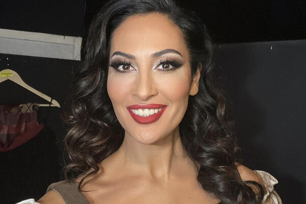 SRBI SINOĆ NISU MOGLI DA ODVOJE POGLED OD LEPE LJUBICE: Evo zbog čega su svi BRUJALI O NJOJ, POSLANICA i DIVA