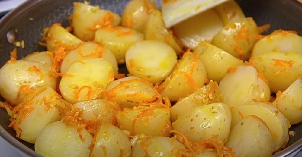 Spremanje krompira na vodi sa belim lukom