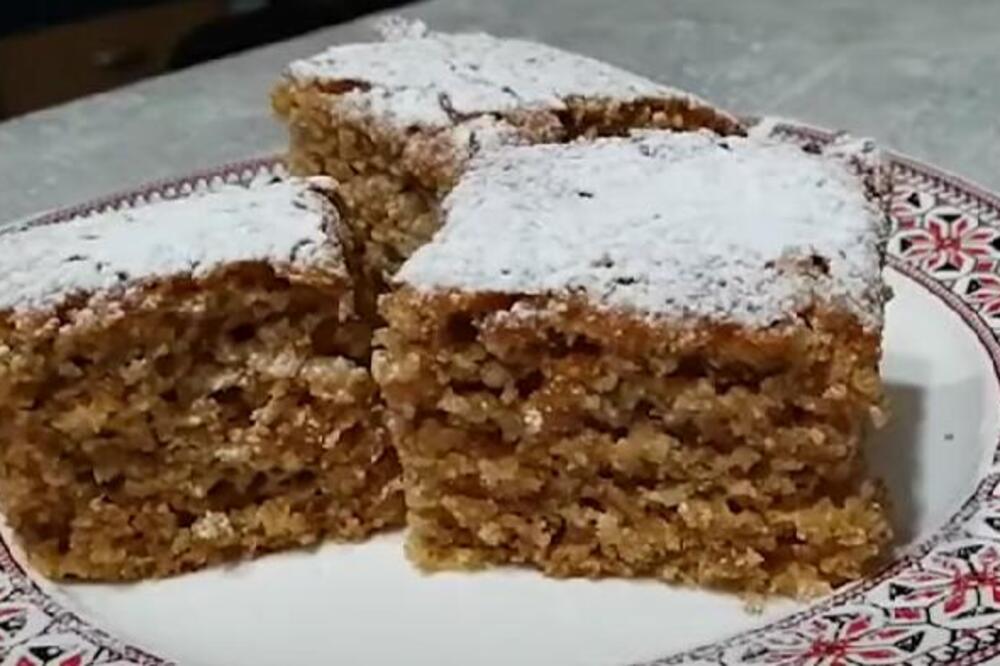 NAJSOČNIJI POSNI KOLAČ SA MEDOM: Poslastica gotova za 15 minuta - prava starinska receptura