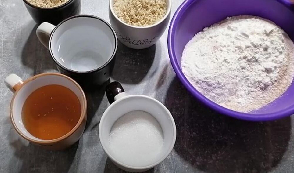 Sastojci za pripremu posnog kolača sa medom