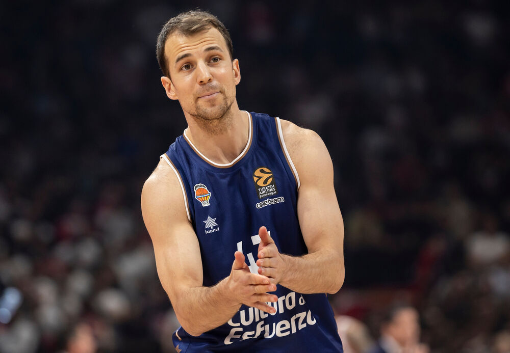 Kevin Pangos na meču protiv Crvene zvezde u Beogradu