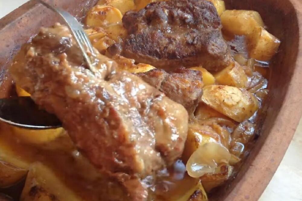 NIKAD SOČNIJA JUNETINA PRAVO IZ RERNE: Za ovim receptom su POLUDELE SVE SRPKINJE - uz ovo vredi DOČEKATI GOSTE