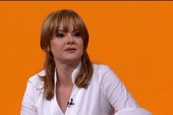 SLAVICA ĆUKTERAŠ POSLE MNOGO GODINA PRIZNALA ŠOK ISTINU: Nije bila u SVAĐI sa Tanjom Savić, već sa OVIM PEVAČEM