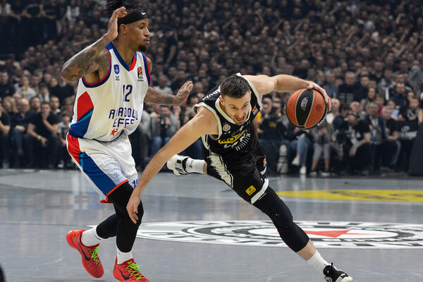 OJADIO Partizan za KRAJ ROMANSE, bacio flert sa Crvenom zvezdom!