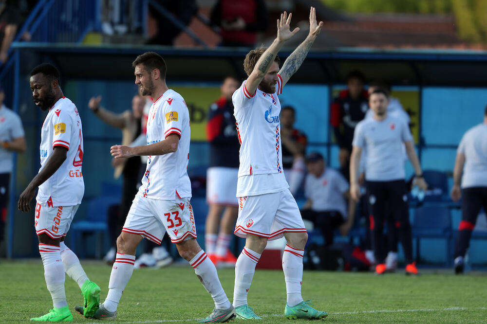 KATAI ZA 12 MINUTA OSVOJIO SURDULICU! Zvezda obezbedila prvo mesto pred plej-of (VIDEO/FOTO)