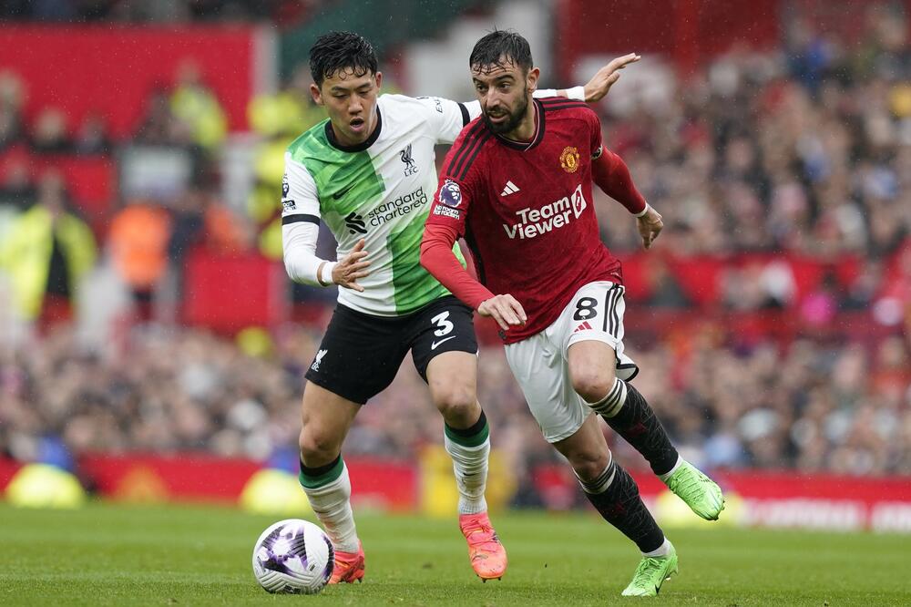 VATRENI DERBI ENGLESKE BEZ POBEDNIKA! Preokret Junajteda i Salahov penal za bod Liverpula (VIDEO/FOTO)