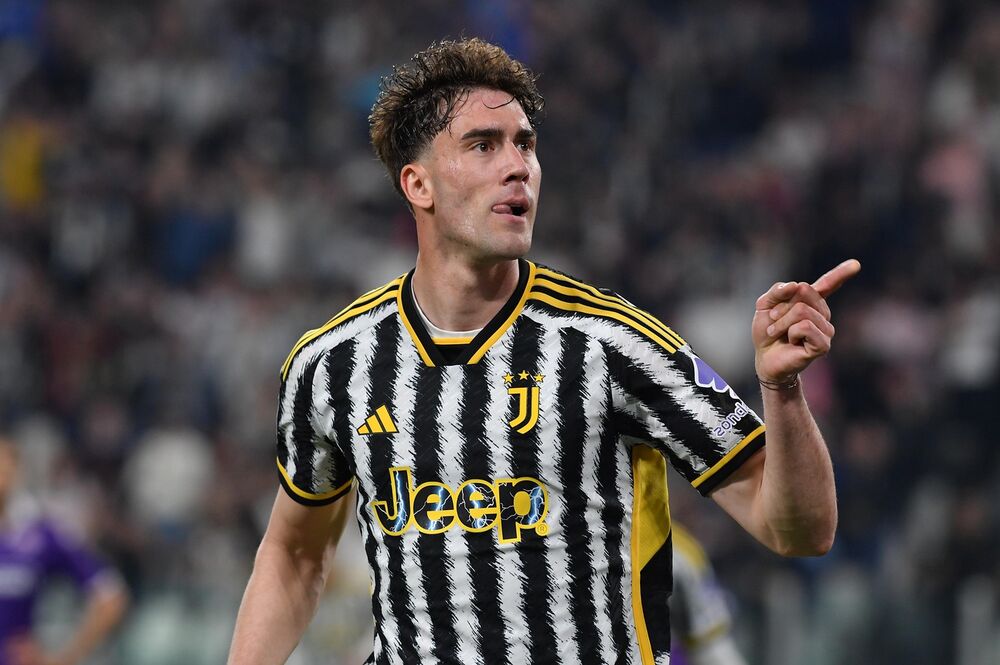 Dušan Vlahović slavi jedan od golova