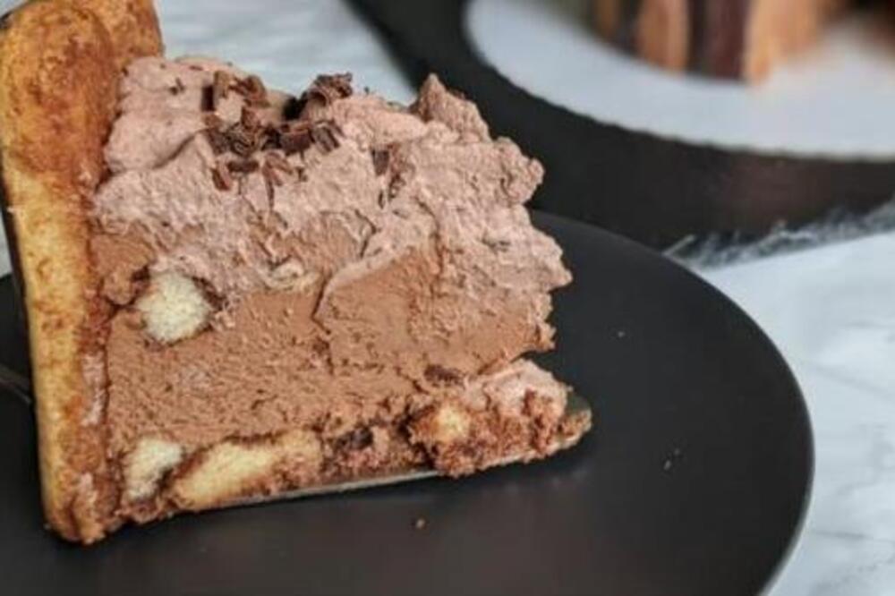 NAPRAVITE UKUSNU MARKIZA TORTU KOJA SE NE PEČE: Za sirup koji će pojačati ukus morate koristiti OVAJ SASTOJAK