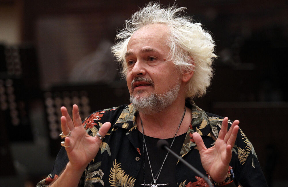 Njegov otac bio je ugledni glumac Predrag Tasovac