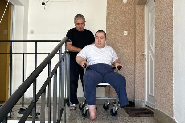 RADOVAN JE OTAC HEROJ KOJI BRINE O SVOM SINU: Ne sme ni minut da ga ostavi samog, SRBIJO POMOZI (FOTO)