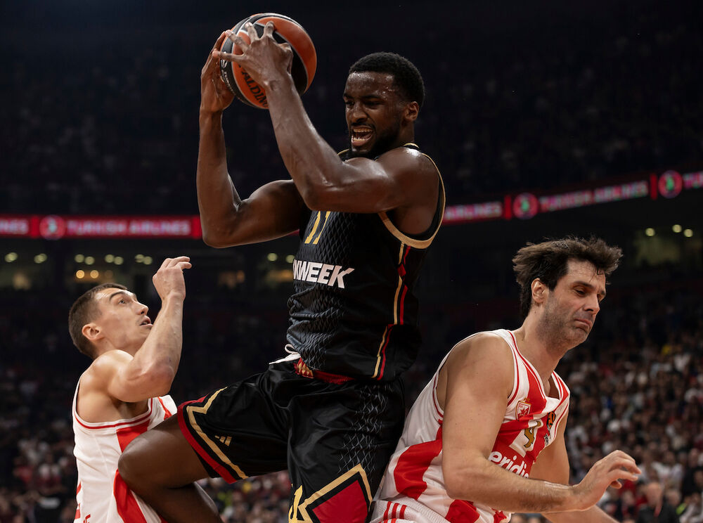 Stefan Lazarević i Miloš Teodosić na meču protiv Monaka 