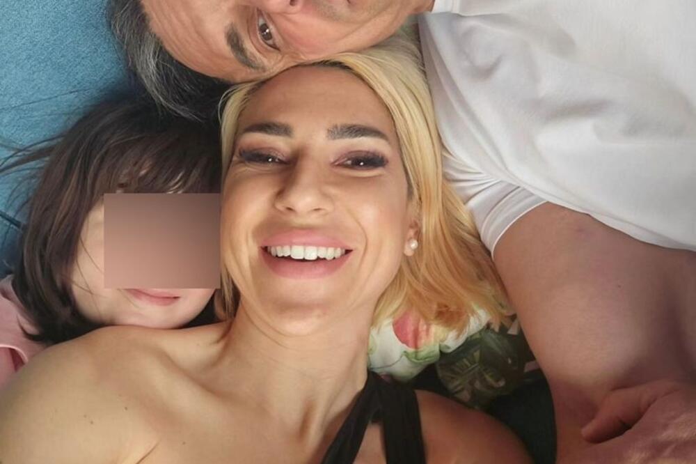 KAKO SE SLAŽE ĆERKA JOVANE JEREMIĆ SA MAMINIM NOVIM DEČKOM? SLIKE GOVORE SVE: Evo kako provode VREME