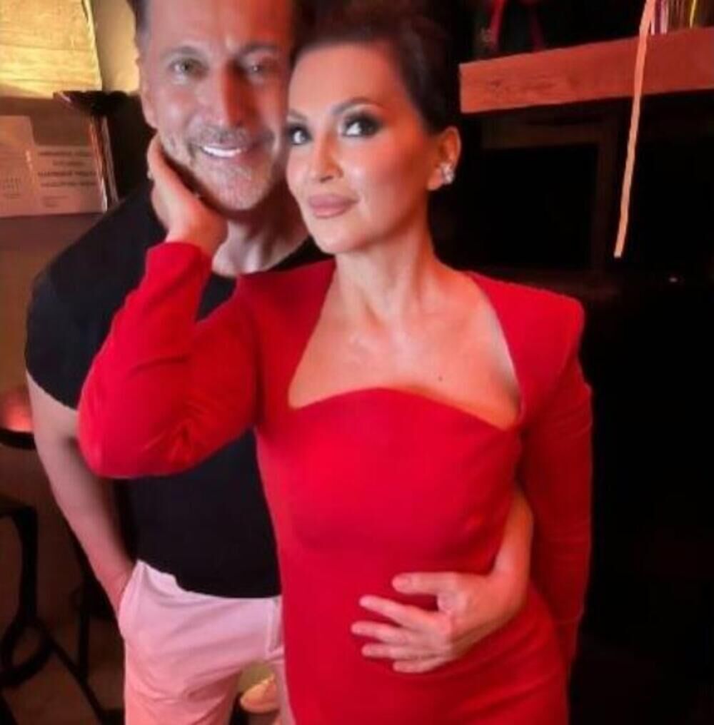 Nina Badrić u zagrljaju Boška Jakovljevića