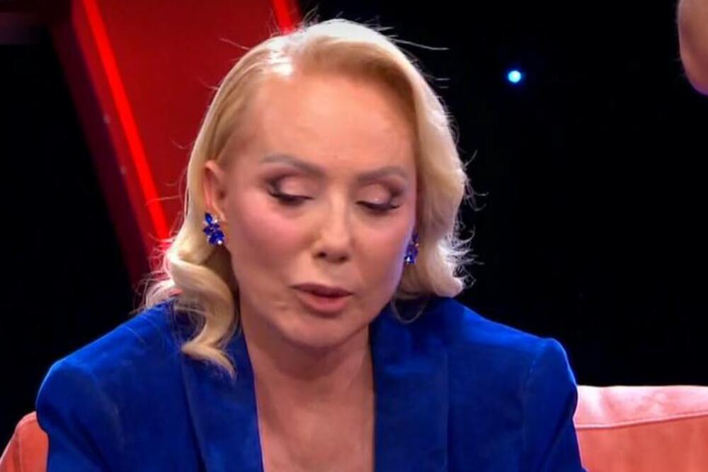 Ona je Brenina ćerka?! Kažu da toliko liče da je nadrealno, njihova zajednička slika patosirala naciju