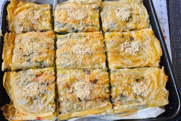 BAKINA VAZDUŠASTA HARMONIKA POSNA PITA: Prefinjenog je ukusa i NEĆE VAS OSTAVITI RAVNODUŠNIM - brzo zapišite recept