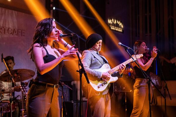 Elektro-akustični pop sastav, DETOUR, u BitefArtCafe klubu