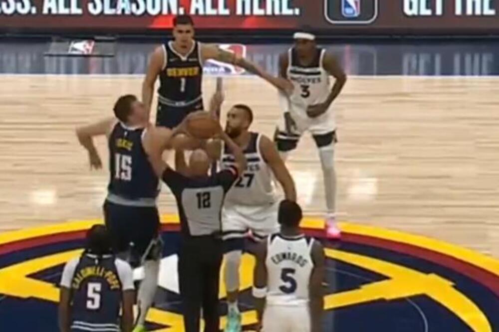 ŠTA RADIŠ TO NIKOLA? Jokić ZBUNIO PUBLIKU, igrače na terenu i sudiju - Gober bio PRIMORAN da reaguje! (VIDEO)