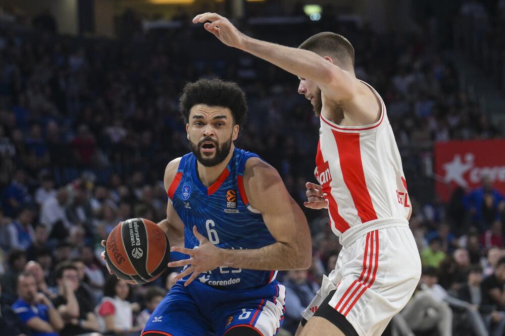 ZVEZDIN ISTORIJSKI DEBAKL ZA KRAJ KOŠMARNE SEZONE: Teodosić i Bolomboj isključeni, moćni Efes "ZAKOPAO" večite