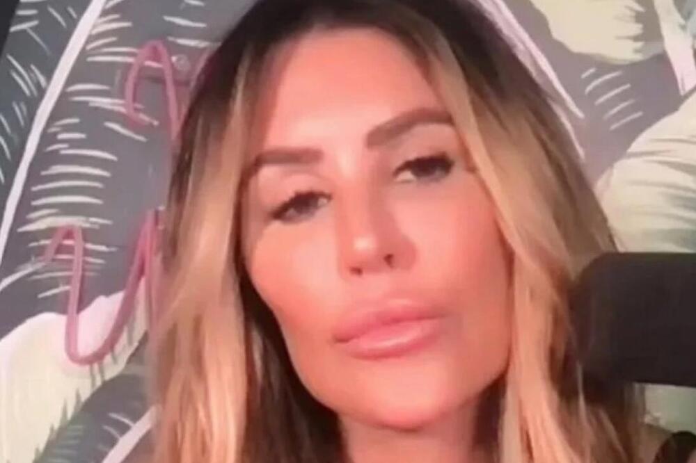 LJUBAVNICA RASKRINKALA MOĆNOG SPORTISTU, PA PROGOVORILA O SE*SU SA NJIM: "Ženu VARAO sa mnom i sa još 120 devojaka"