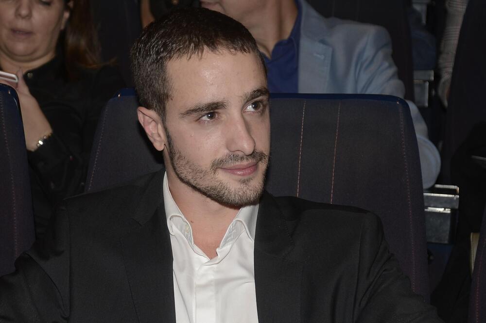 Žene, žao nam je, oženio se! Marko Vasiljević stao na ludi kamen - hteo sve da bude u tajnosti, ali se prevario