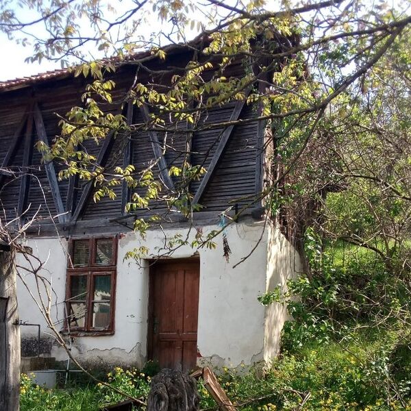 NACISTIČKI BUNKER PRONAĐEN NA IMANJU OVOG PARA! Podzemno skrovište 8 metara pod zemljom - LJUDI, DA SE SKAMENITE