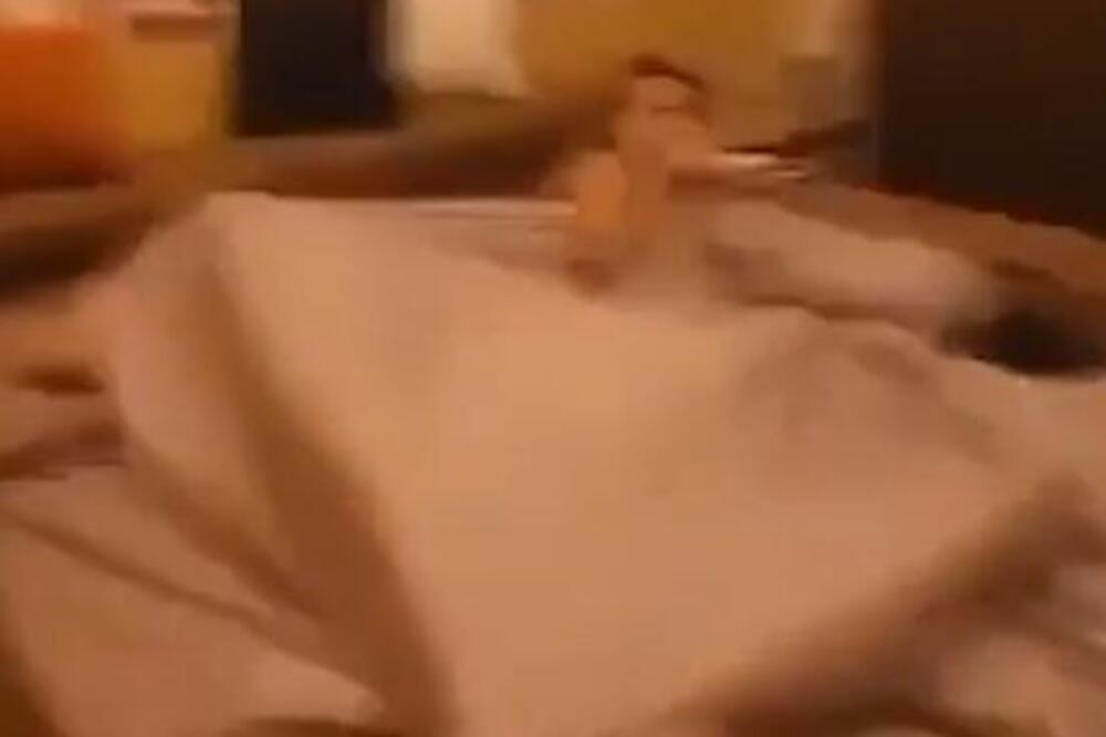 SKANDAL! KAD VIDITE SA KIM JE POLITIČARKA UHVAĆENA U KREVETU... Muž upao u sobu tokom AKCIJE, pa sve SNIMIO (VIDEO)