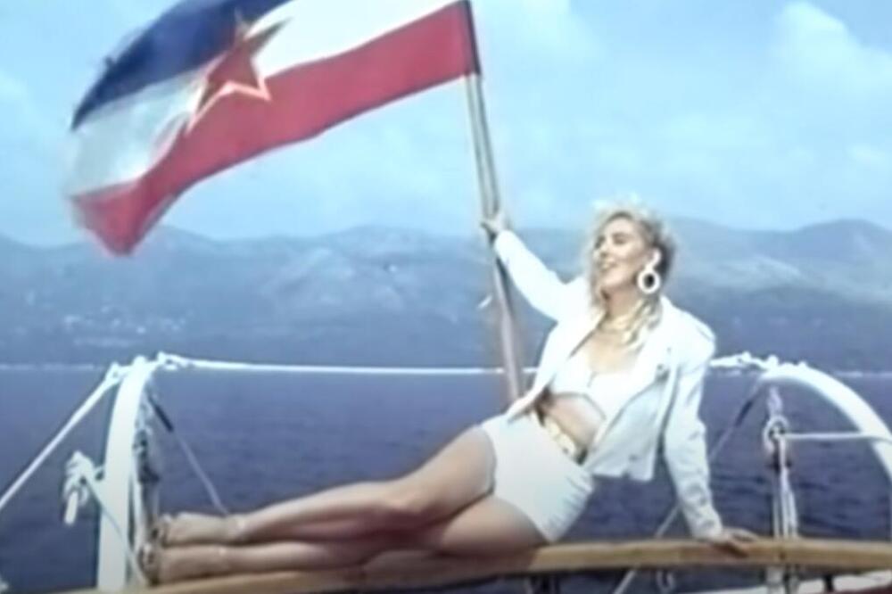 BILI SU NAJJAČI FRAJERI U JUGI I PEVALI SU SA LEPOM BRENOM: Evo šta se desilo sa njima POSLE MNOGO GODINA