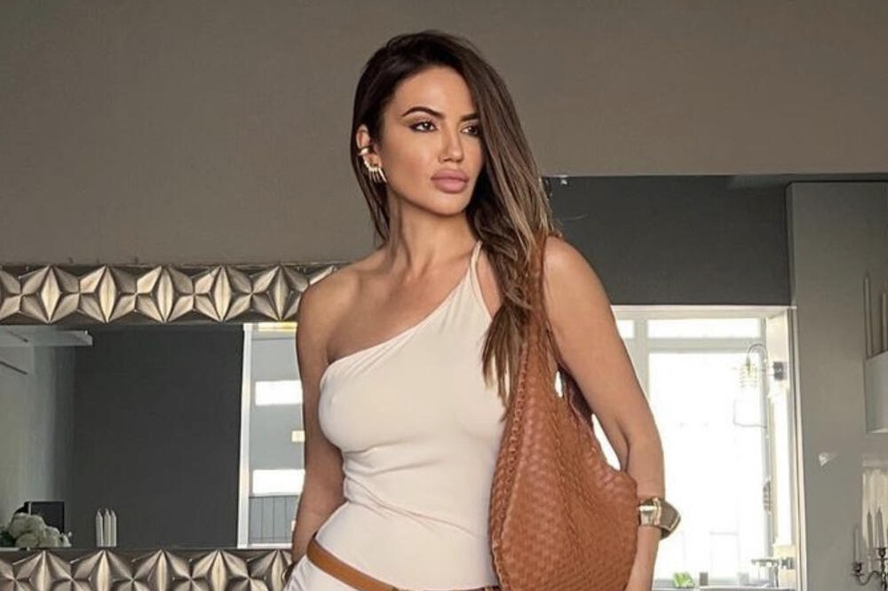 ZA BRUSHALTER NIJE NI ČULA, SRPKINJE ĆE ODLEPITI ZBOG NJENOG IZDANJA: Kad se Sindi pojavi, mnogo mlađe idu KUĆI