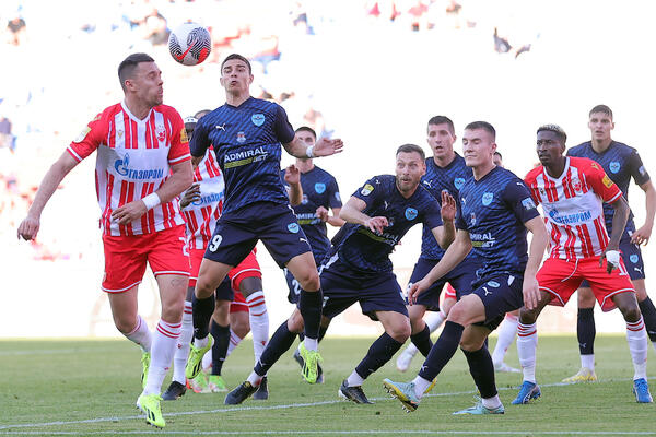 ZVEZDA S POLA SNAGE PREGAZILA ŽELEZNIČAR: Lagana trojka pred početak plej-ofa