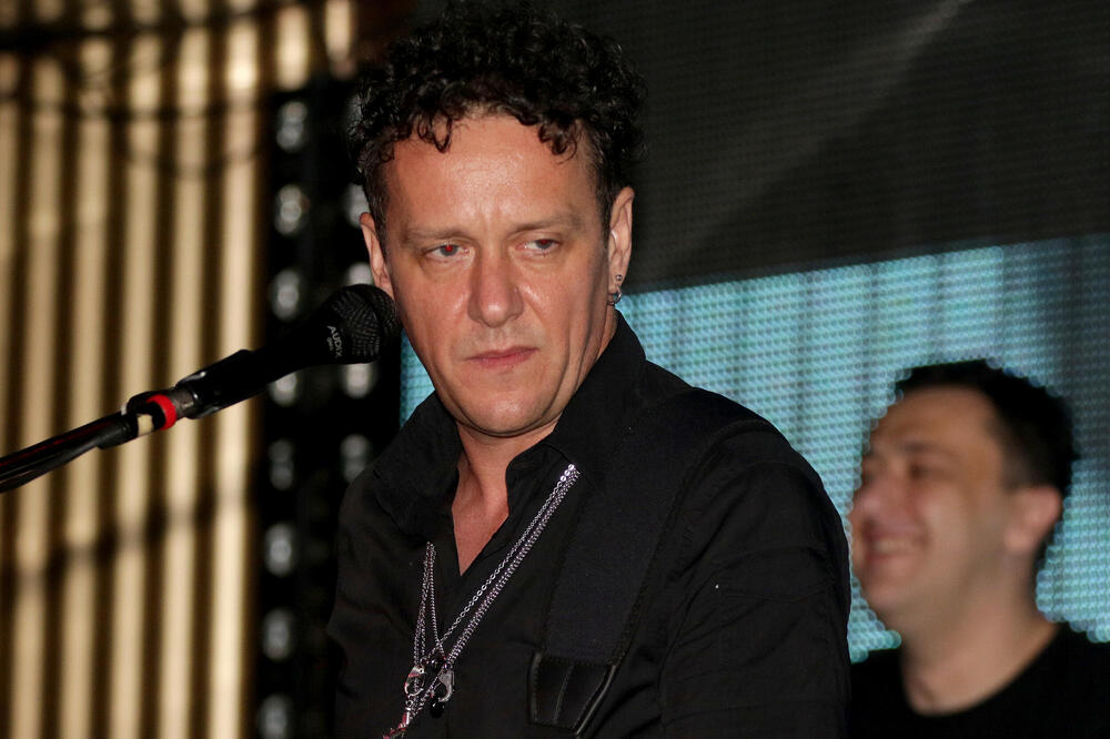 OTKRIVENI ŠOK DETALJI RAZVODA DŽENANA LONAČERVIĆA: Papire podneo na ŽENIN ROĐENDAN, svi u NEVERICI