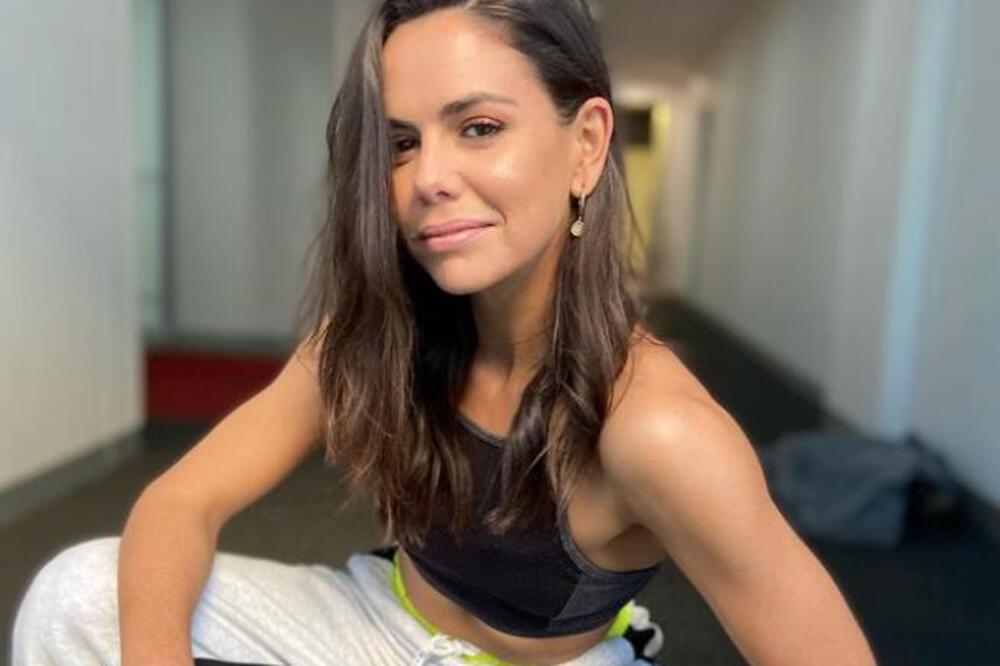 POZNATA GLUMICA DOŽIVELA ORGAZAM TOKOM TRENINGA: Od tada uvek koristi TU SPRAVU za vežbanje i UŽIVA (VIDEO)