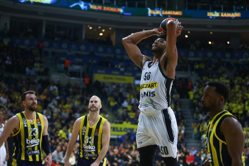 POSLE KALINIĆA, JOŠ JEDNO DOBRO POZNATO LICE SE VRAĆA KUĆI!? Crveno-beli aktivirali novu bombu!?